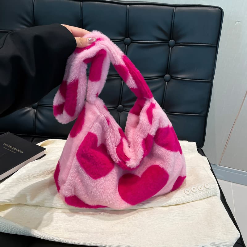 Spring Plush Bag Women's 2025 New Simple Large Capacity Mao Mao Tote Bag Soft Girl Love Shoulder Underarm Bag