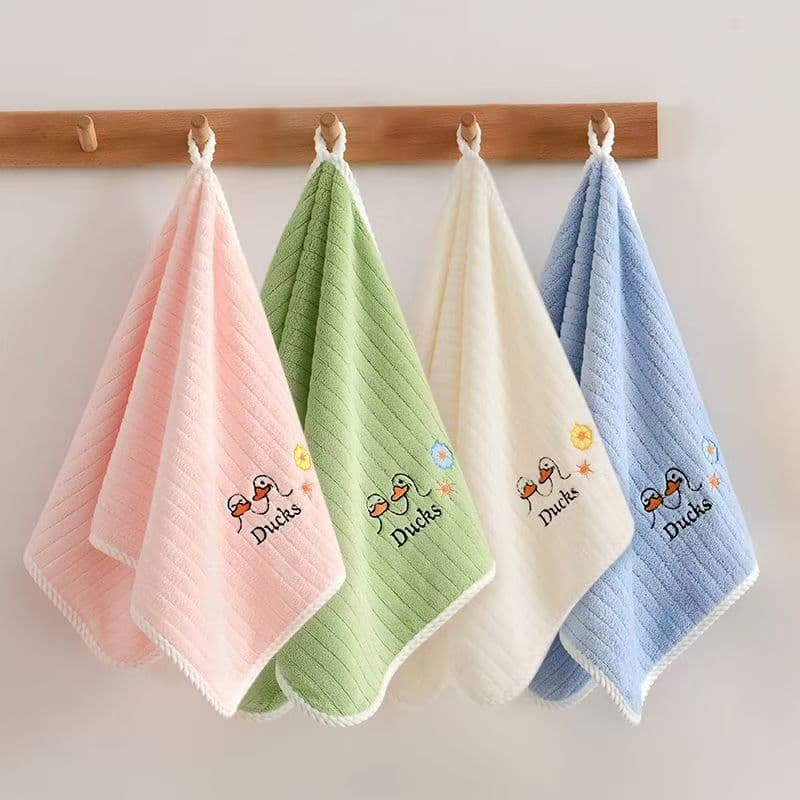 Cartoon children's towel coral velvet face towel absorbs water and does not shed lint soft face towel infant kindergarten small towel