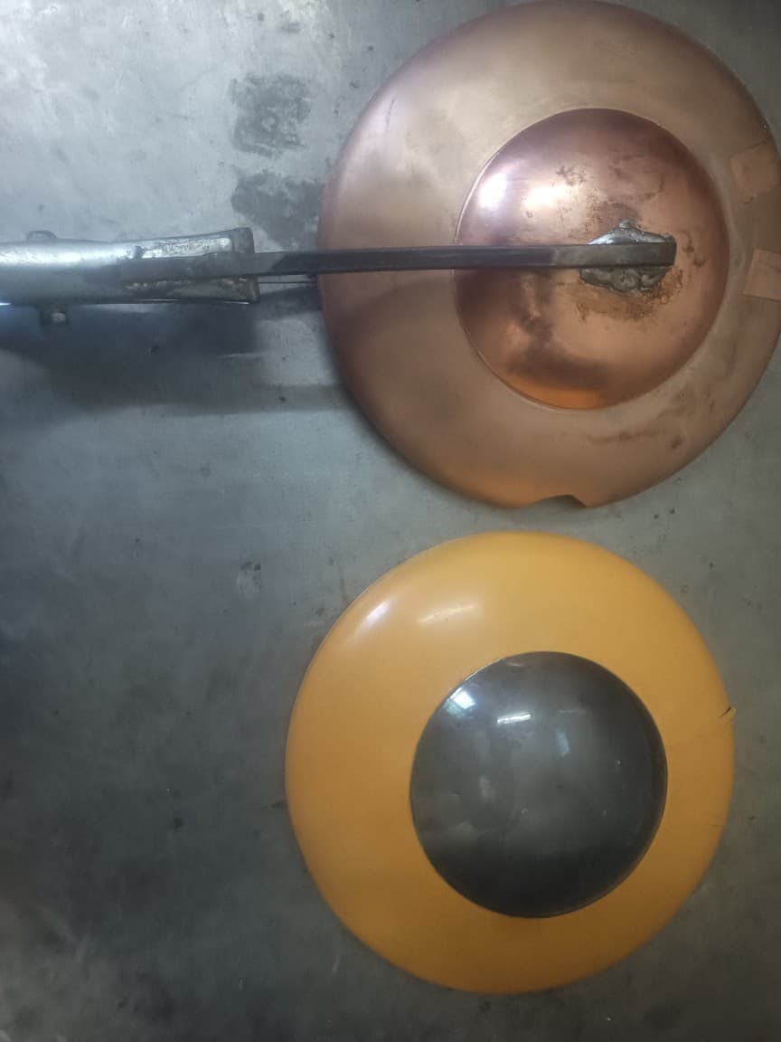 Dongguan Manufacturer, Specializing in the Production of Various Spray Molds, Spray Paint Molds, Clamp Molds, Edge Molds, Spray Paint Masking Molds