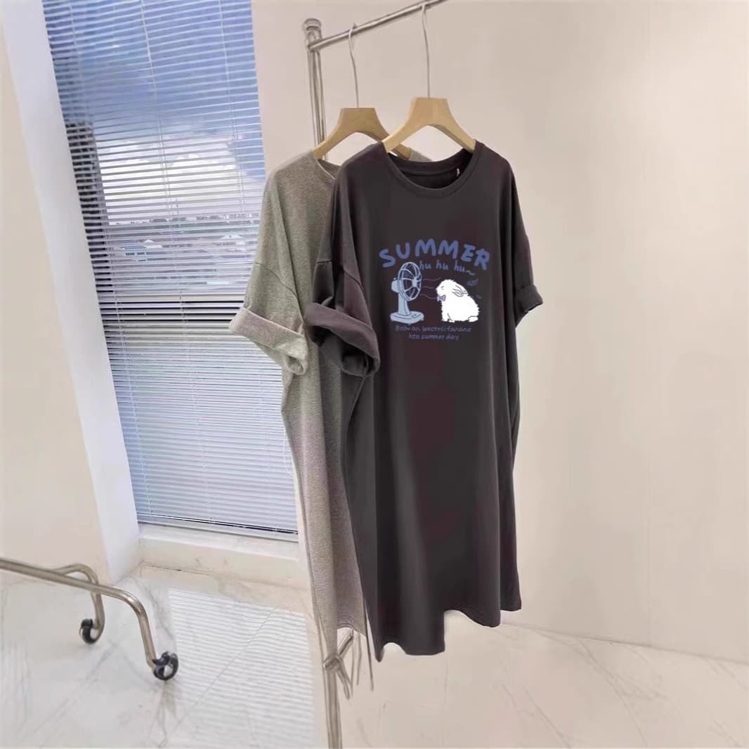 Korean-style Black Short-Sleeve Dress for Women Summer 2025 New Plus Size Loose Mid-Length Over-the-Knee Slit T-Shirt Dress