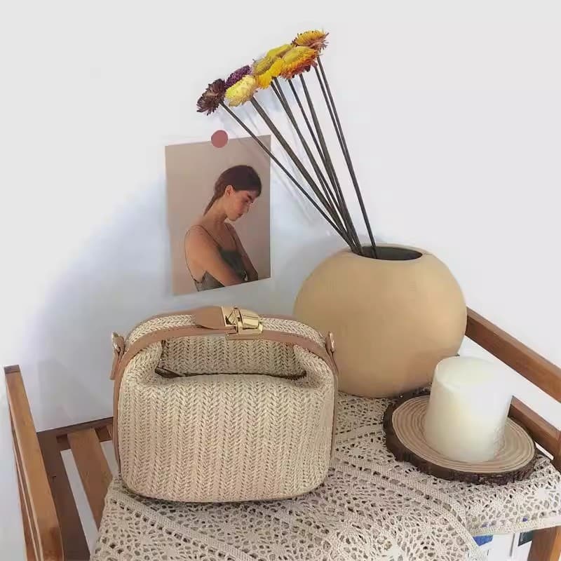 Korean-Style Woven Small Bag, Summer Trendy Handbag, Fashionable Vacation Beach Bag, Single-Shoulder Crossbody Straw Bag