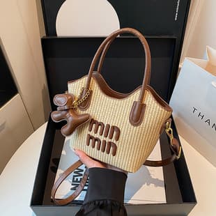 2026 New Woven Bucket Bag Women Beach Vacation Sandals Shoulder Bag Travel Outing Crossbody Bag