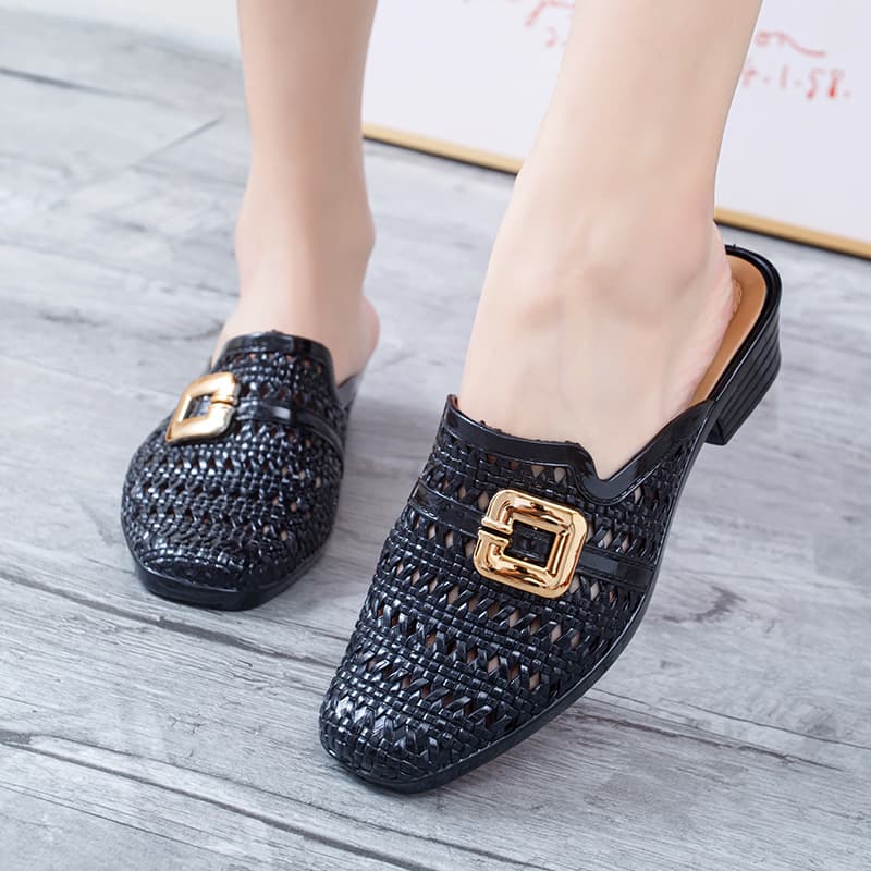 Fashionable Casual Closed-Toe Wedge Heel Summer Slippers for Women, Soft Plastic, Waterproof, Slip-Resistant, Versatile Outdoor Sandals