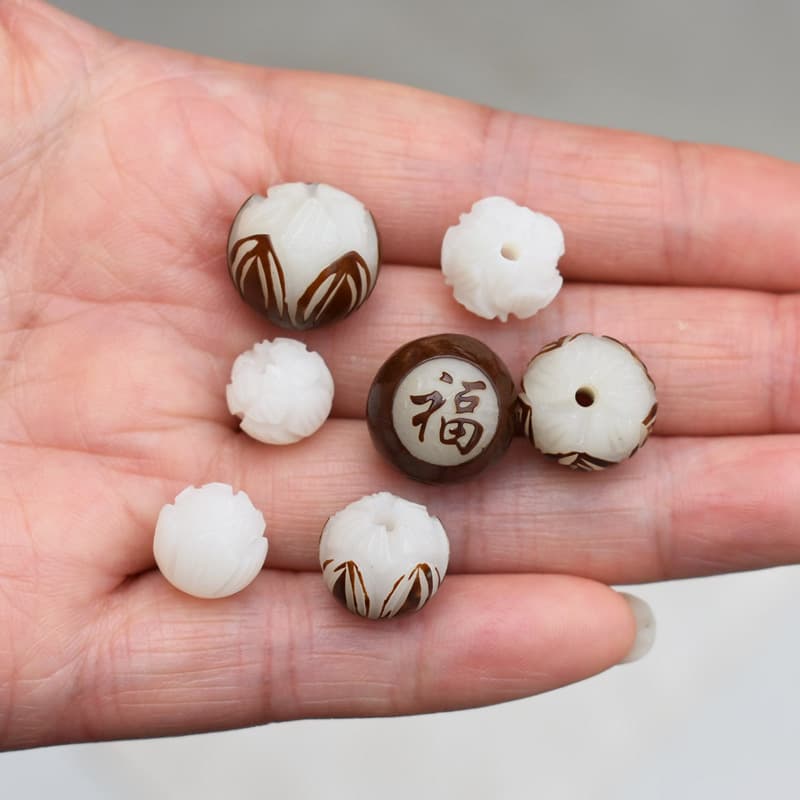 White Bodhi Root with Skin Lotus Hand-carved Double-sided Blessing Small Accessories DIY Car Hanging Keychain Bag Charm