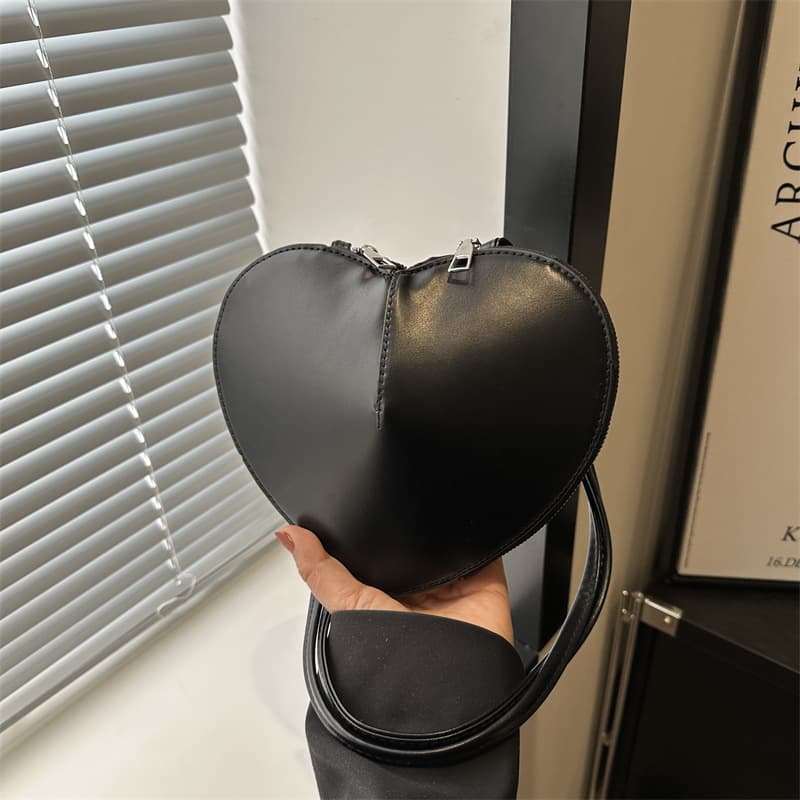 2024 New Fashion Personalized Heart-Shaped Solid Color Cute Trendy Mini Women's Shoulder Crossbody Bag