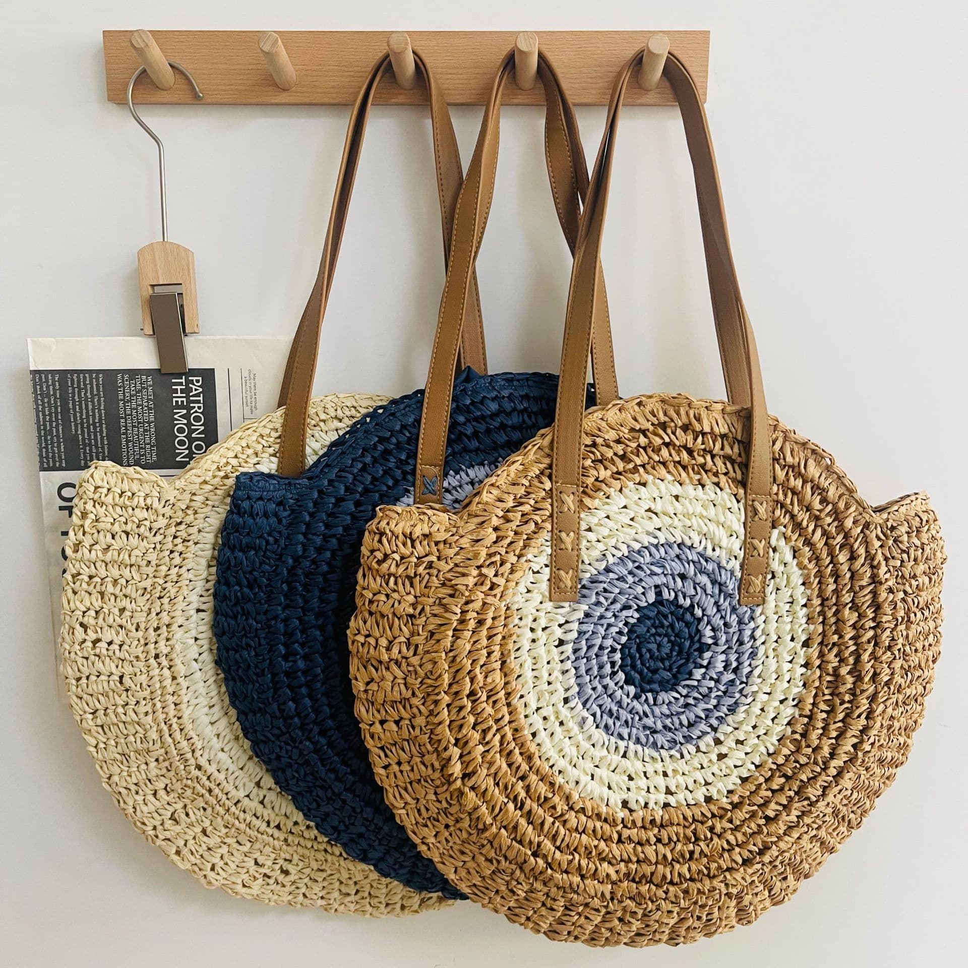 Fashion Gradient Single-Shoulder Handwoven Straw Bag Large Capacity Simple Woven Bag Versatile Beach Bag Paper Woven Women's Bag