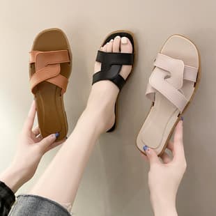 2024 New Women's Summer Slippers, Macaron Color Cross Strap Toe Ring Sandals, Fashion Outdoor Wear Flat Beach Slippers