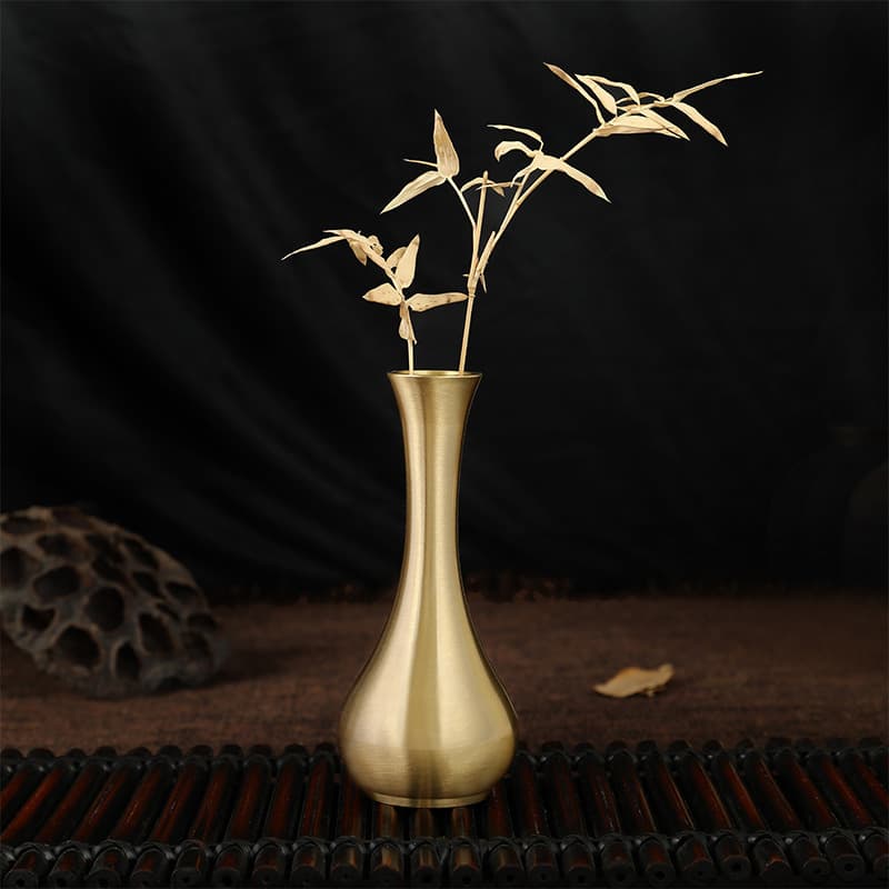 Mini Vase Pure Vase Palm Ornament Desktop Decoration Antique Metal Flower Vase Creative Living Room Flower Arrangement