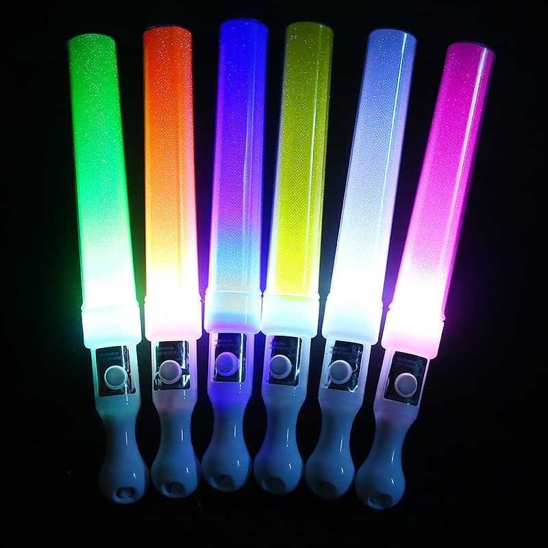 Wholesale manufacturer of glow sticks, concert fluorescent sticks, star concert bar cheering flash props, and support sticks