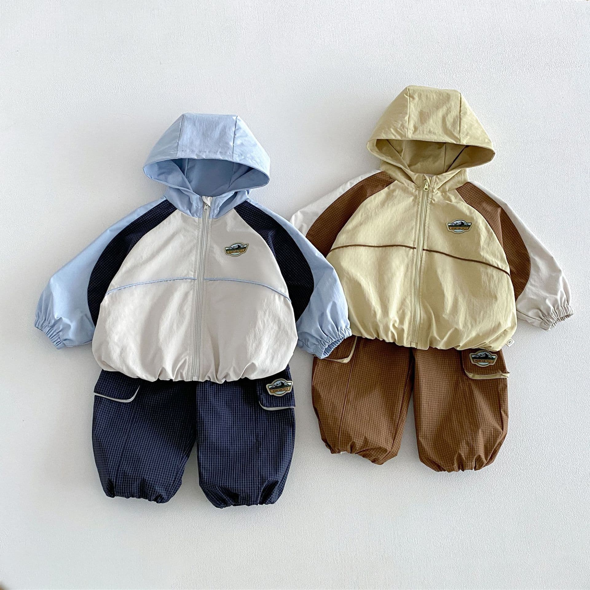 Boys label jacket 2026 new autumn baby color matching hooded jacket children's overalls zqw6223