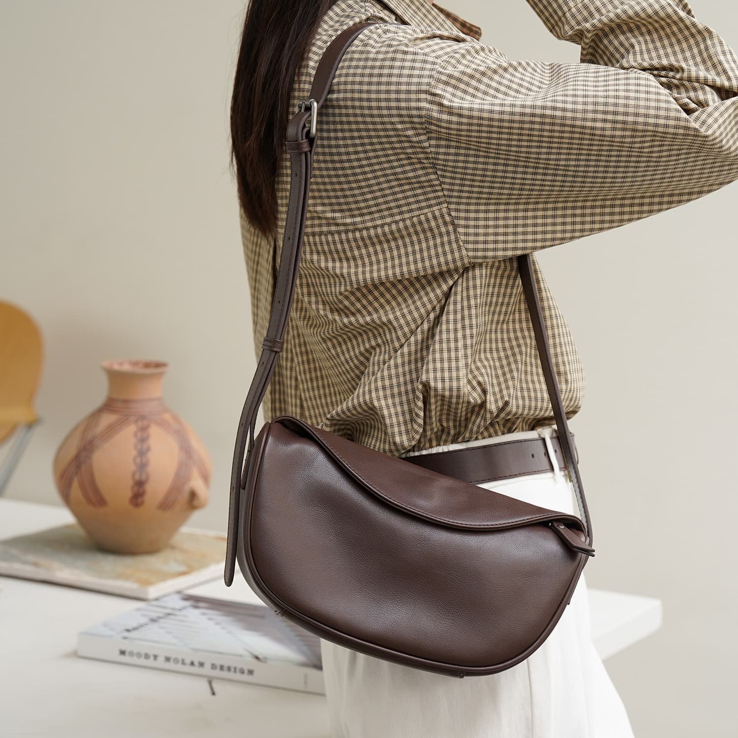 Top-layer cowhide bag for women, commuter crossbody bag, dumpling bag, multifunctional shoulder bag, underarm bag, lightweight for summer commuting