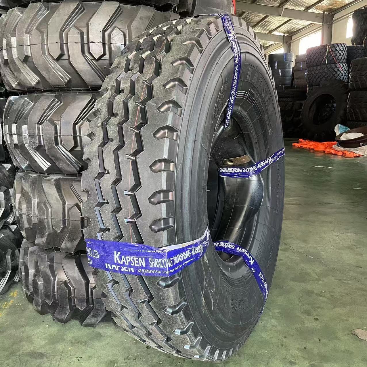 Compeyson Huasheng 12.00R20 11.00R20 10.00R20 9.00R20 8.25R16 steel wire tire