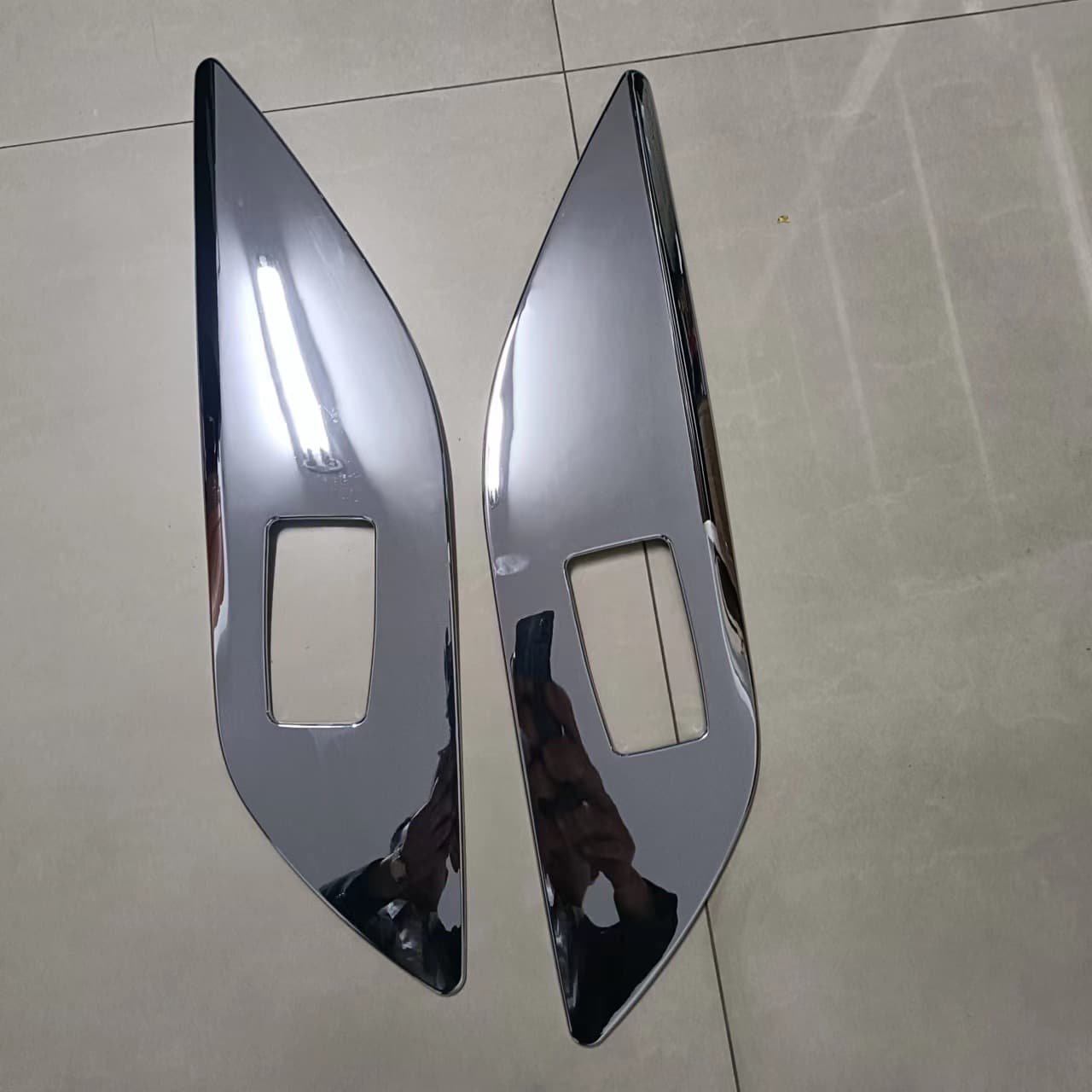 HINO700 truck New and old Universal electroplating modification decoration accessories side light frame turn signal stickers car accessories