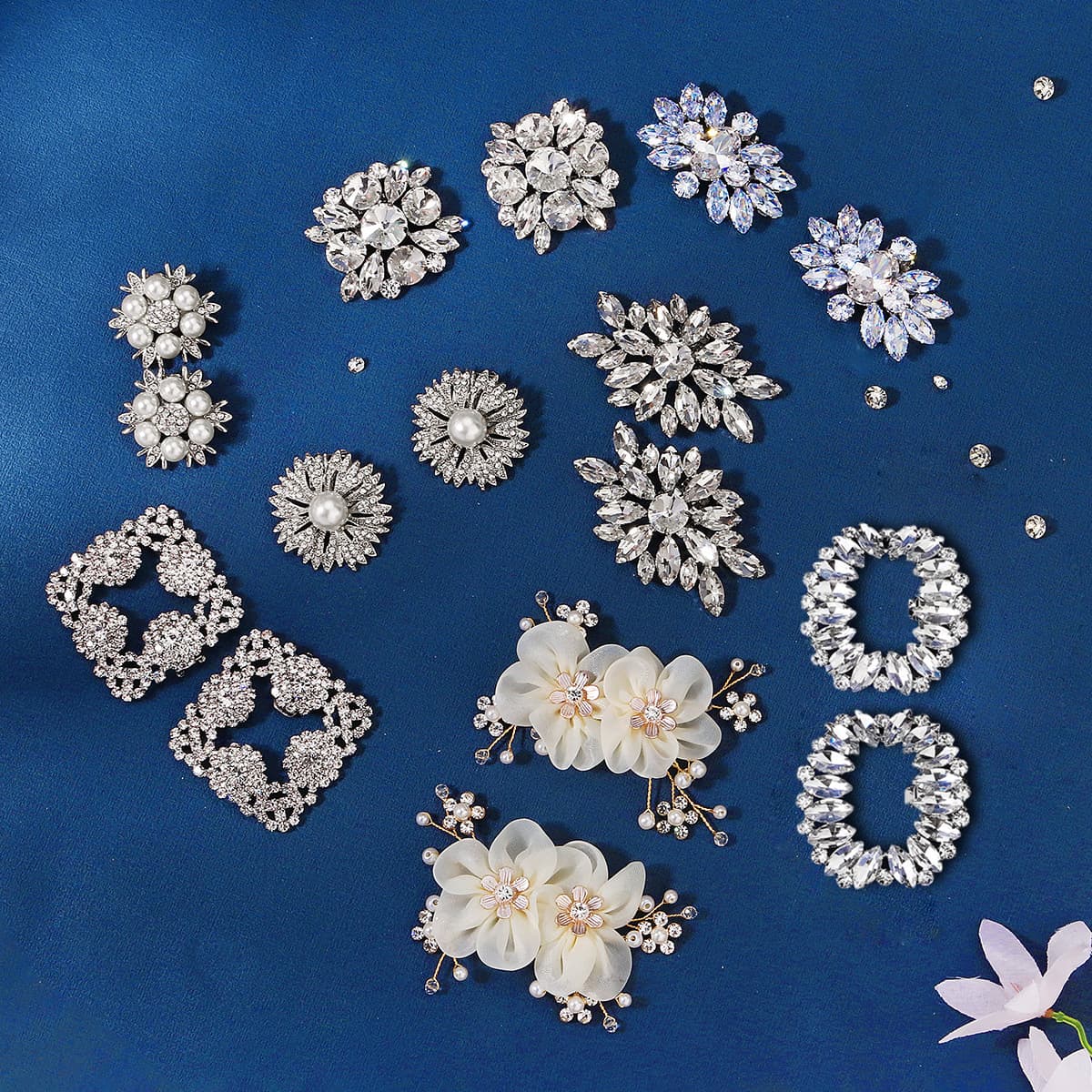 European and American New Detachable Bridal DIY Shoes Trim Clip High Heels Accessories Shoes Flower Wedding Shoes Metal Rhinestone Shoe Buckle