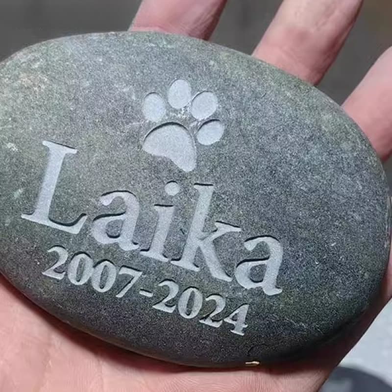 Pet Tombstone Dog Paw Print Memorial Stone Small Cat Passing Away Keepsake Imitation Stone Engraving