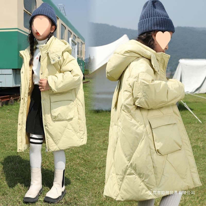 Off-Season Thick Girls' Winter Padded Coat 2024 New Arrival, Stylish Mid-Child Winter Wear