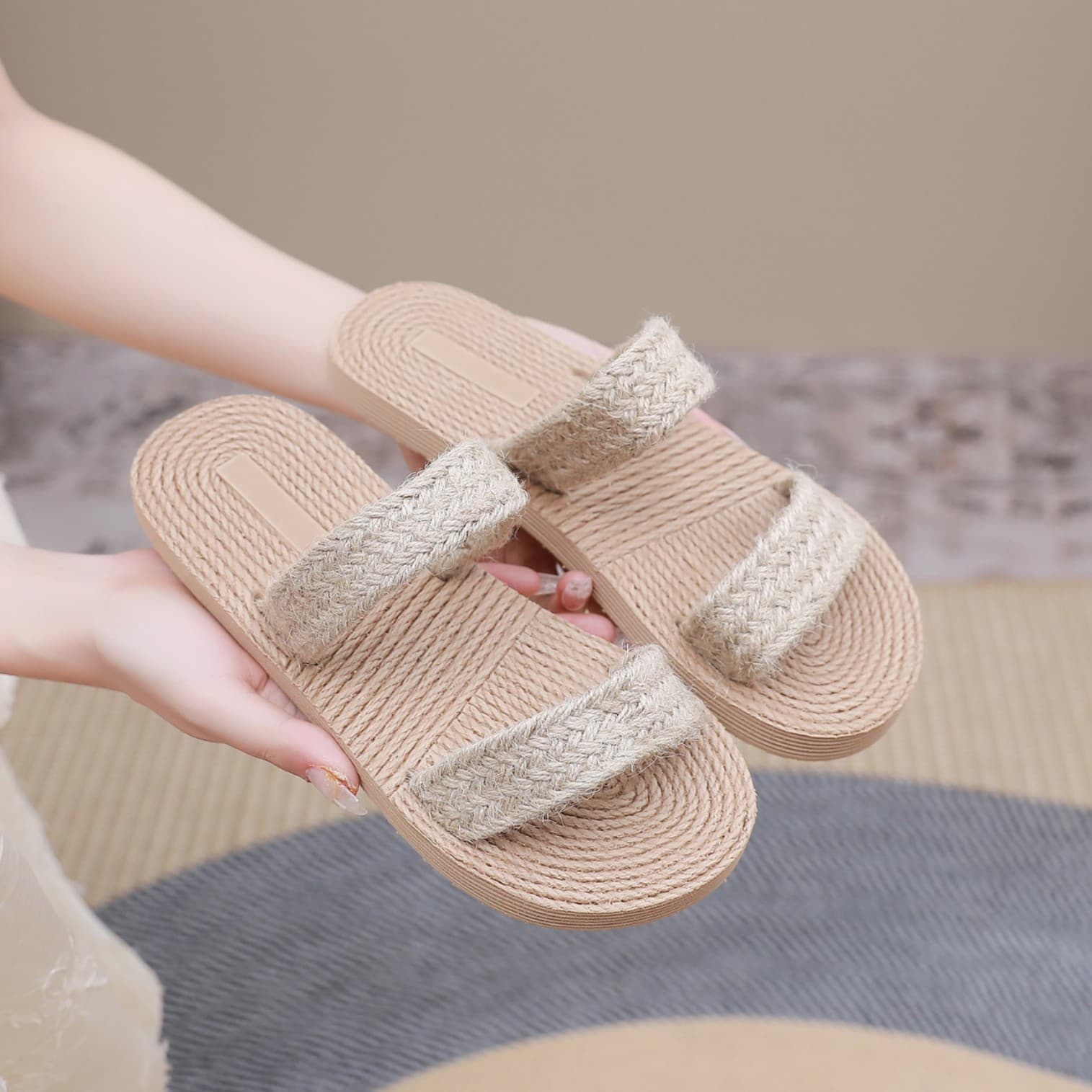 Jute Woven Cross Strap Flat Slide Sandals for Women Summer Anti-Slip Beach Sandals