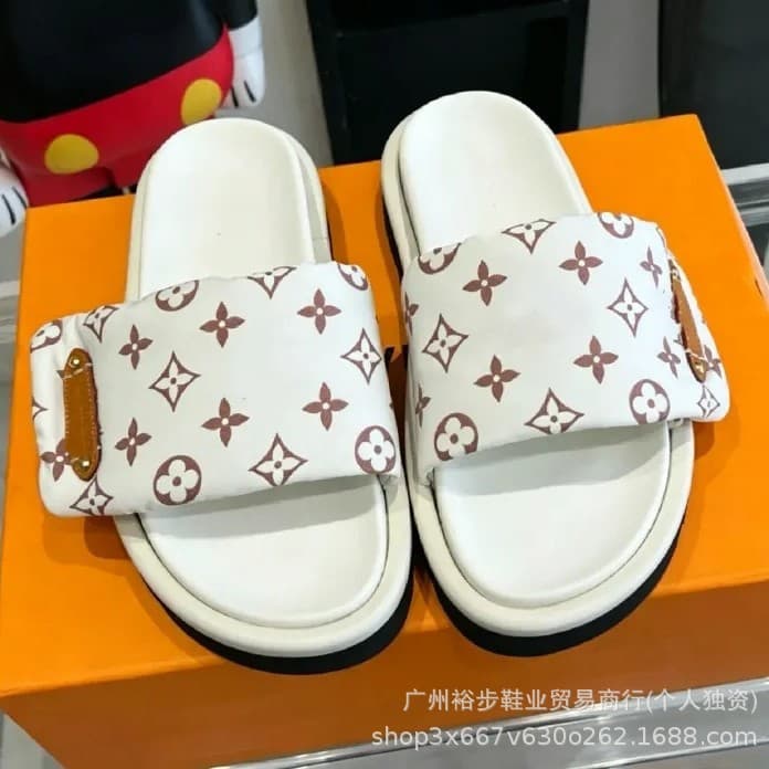 Donkey Thick Sole Magic Tape Slippers Women 2026 New Fashion Non-Slip Outdoor Silk Letter One-Strap Slippers