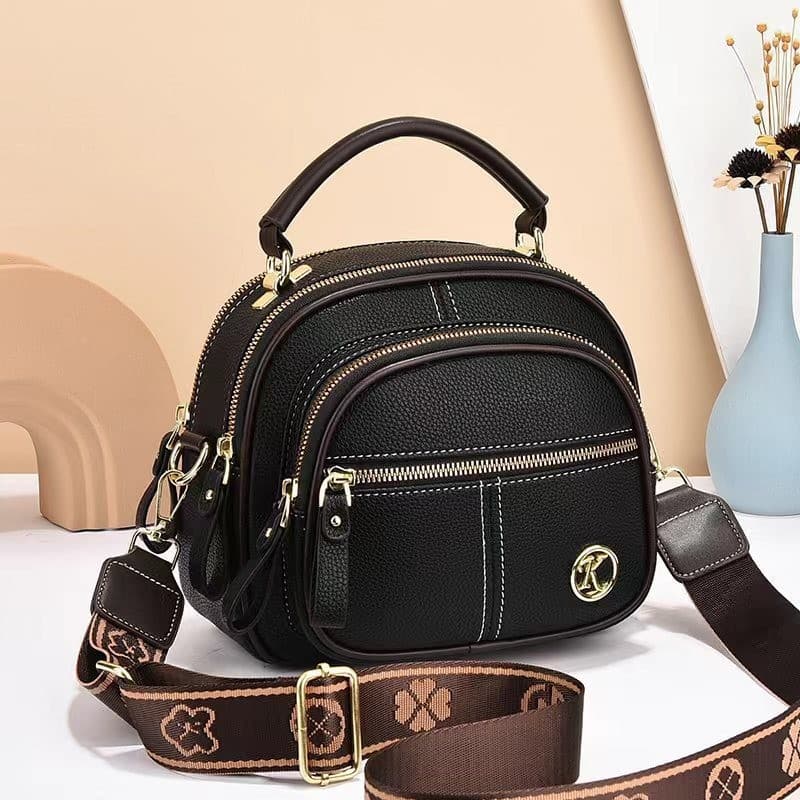 2025 New Women's Bag Versatile Crossbody Bag Women's Shoulder Bag Handbag Small Square Bag Hot-Selling Wholesale Women's Bag bags