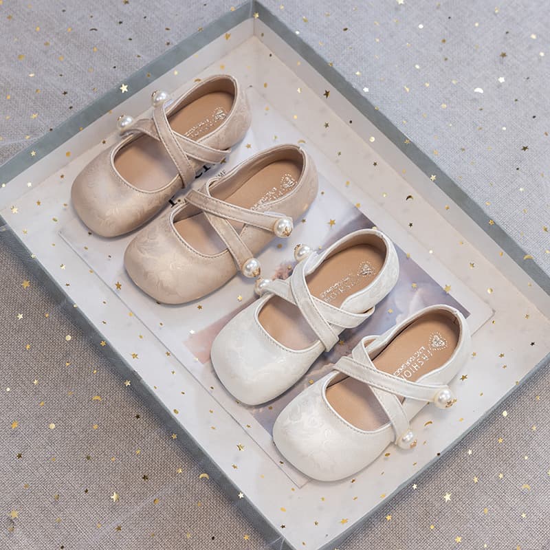 Girls Princess Leather Shoes 2026 Spring and Autumn New Soft Sole Children's Shoes Hanfu National Style Shoes Velcro Children's Shoes