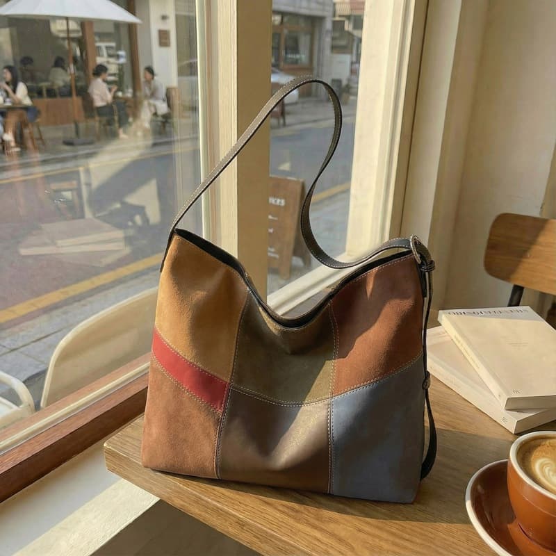 2026 Casual Fashion Warm Brown Color Block Tote Bag Women's New Retro Commuting Shoulder Bag Western Style Crossbody Bag