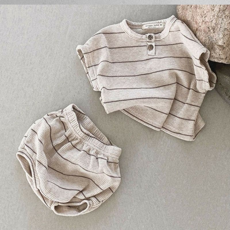 ins Korean style summer clothes for infants and young children casual striped waffle suit for men and women baby cotton short-sleeved shorts two-piece set