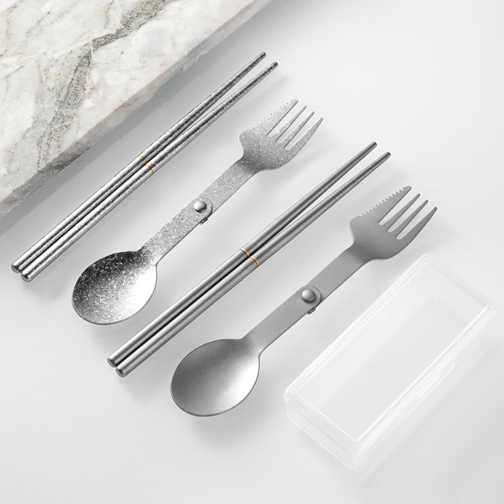 Foldable pure titanium tableware double-ended spoons, forks and chopsticks mini tableware for students outdoor camping picnic portable tableware wholesale