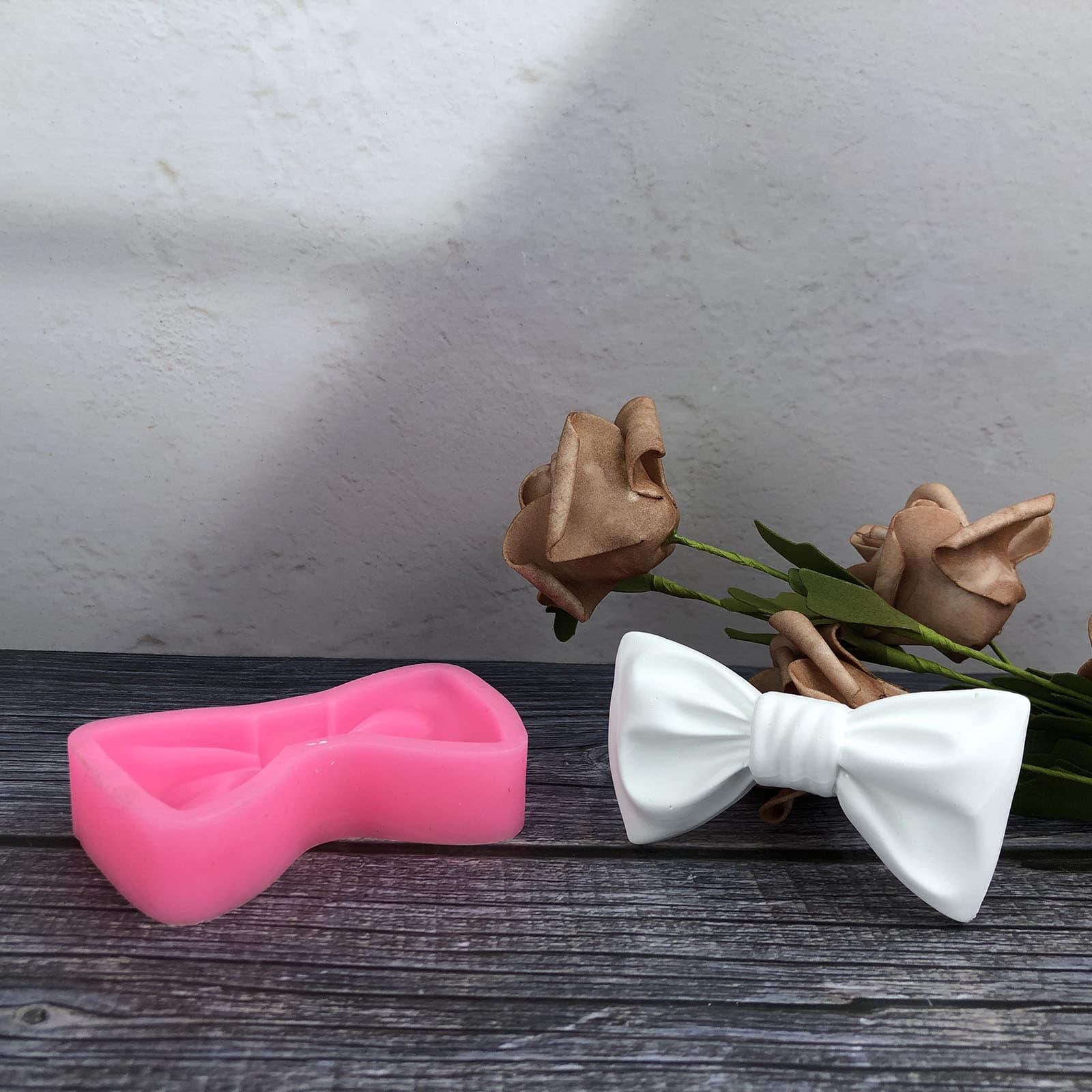 X0503W Semi-3D Bow Decorative Cement Plaster Mold DIY Silicone Mold