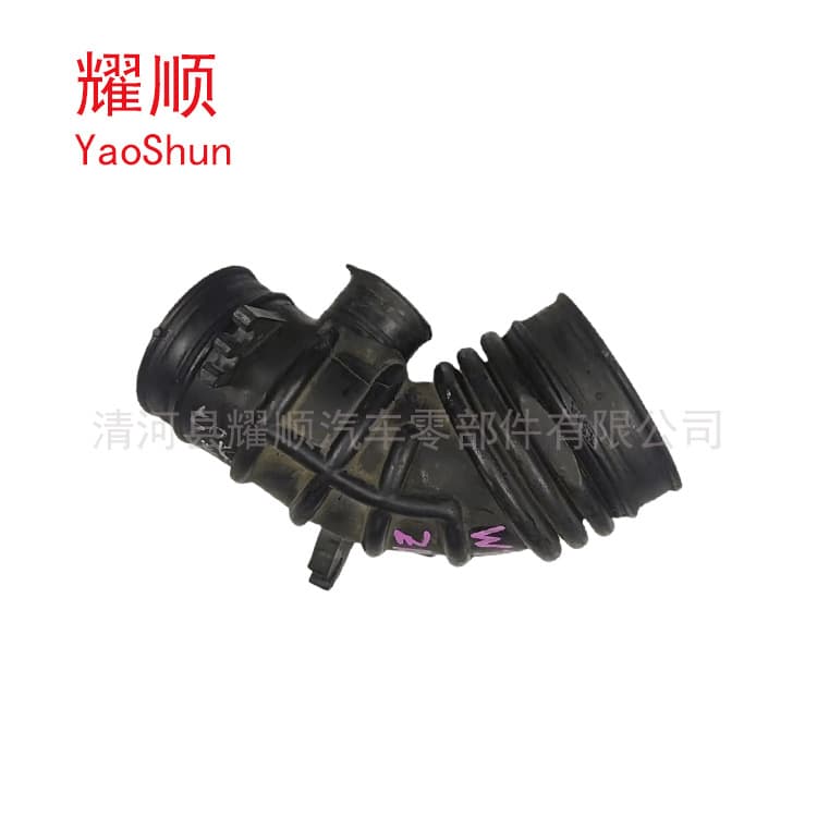 Suitable for Nissan Patrol SAFARI Y61 air intake hose 16578-VC11B