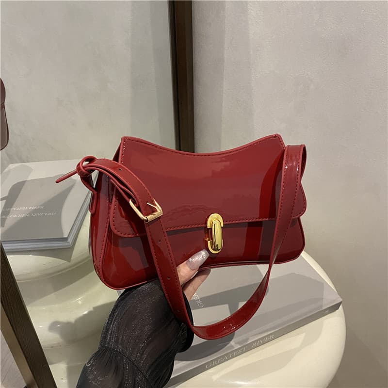Patent leather bag for women 2025 new lock buckle fashion armpit bag foreign style shoulder handbag niche design small square bag