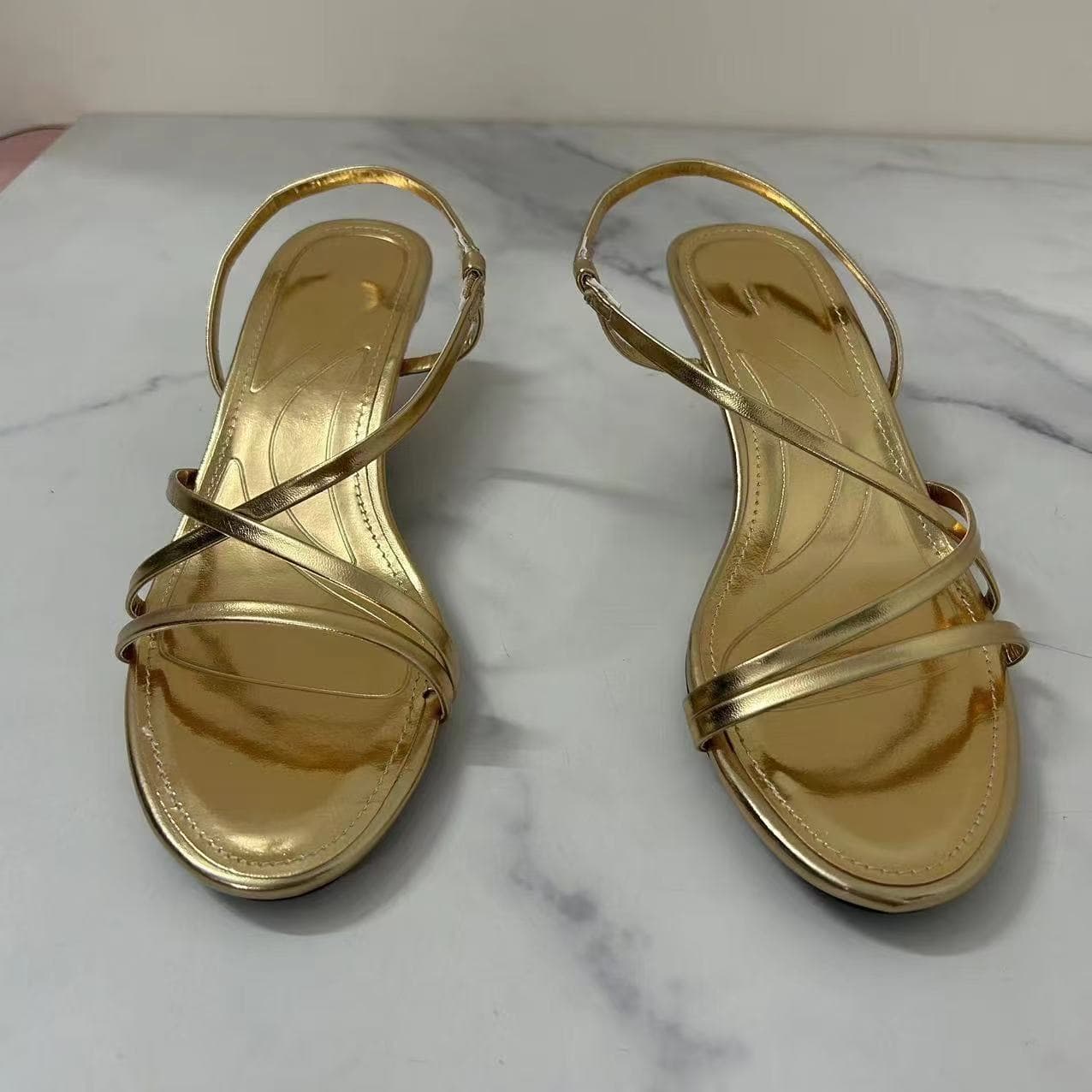 2025 Summer New Korean Fashion Hollow Mid-Heel Sandals Celebrity Style Stiletto Women's Shoes