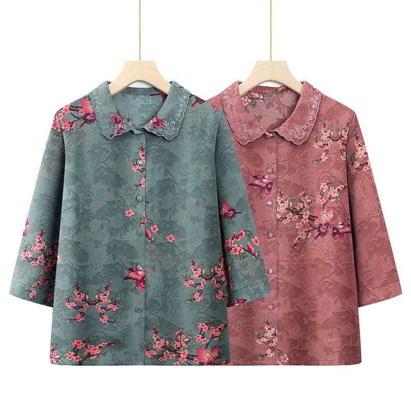 New summer three-quarter sleeve cardigan shirt for middle-aged and elderly women, loose and casual top.