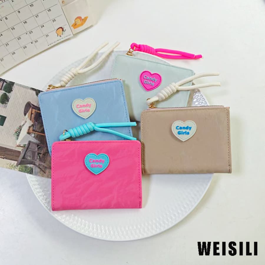 Adorable Heart-Shaped Small Wallet with Strap, Fresh Snap Button Short Women's Multi-Functional Card Slot Tri-Fold Card Wallet