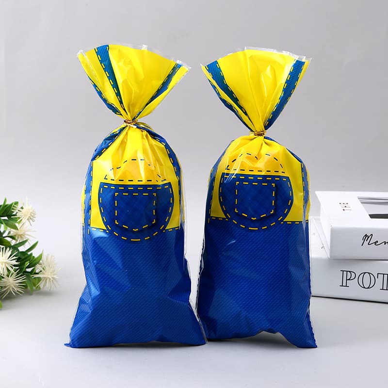 Minions Theme Party Favor Bags Gift Decoration Bags Cartoon Candy Bags Gift Wrapping Bags Party Return Gift Bags