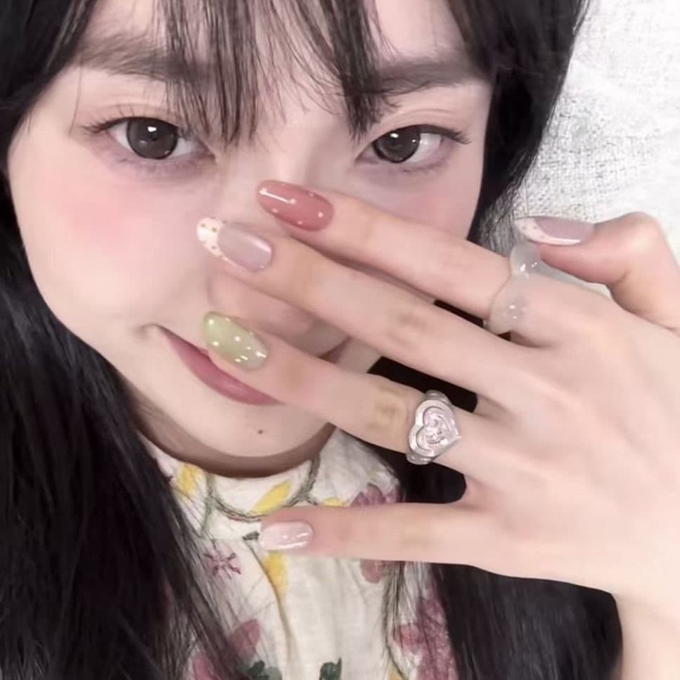 Nude pink matcha guava contrasting color polka dot wearable nails cat eye French polka dot fresh girly cute commuting manicure