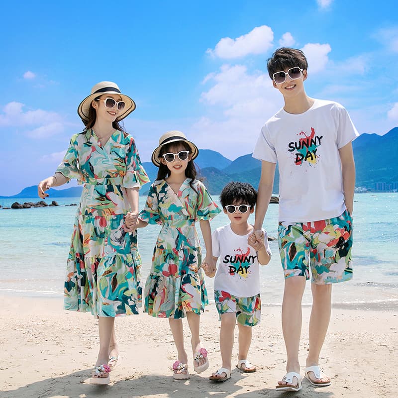 Beach Couple Outfits Summer 2023 Dress Set Seaside Casual Vacation Family Matching Floral Print