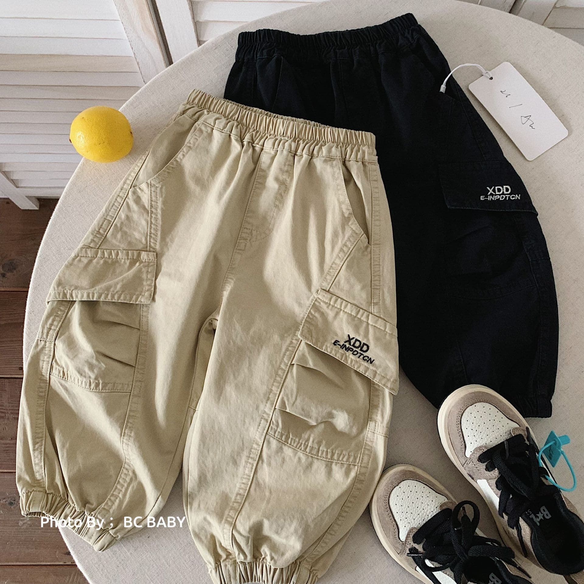 Bangcheng Kids Pants 2026 Autumn New Korean Style Boys Pocket Cargo Pants Boys Loose Jogger Pants Wholesale