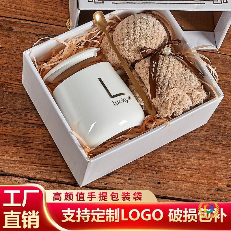 Cute cup customization souvenir set ceramic water cup with lid spoon practical gift mug gift for customers