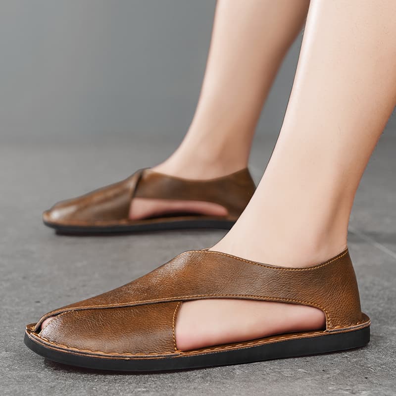 Cross-border Amazon Slippers 2025 Summer Size 48 Large Driving Slippers High-end Business Men's Soft Sole Sandals