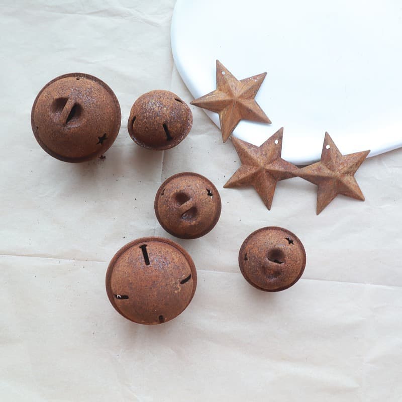 Christmas Metal Distressed Five-star Bell Vintage Decorative Hanging Ornament Rusty Star-shaped Hole Iron Bell