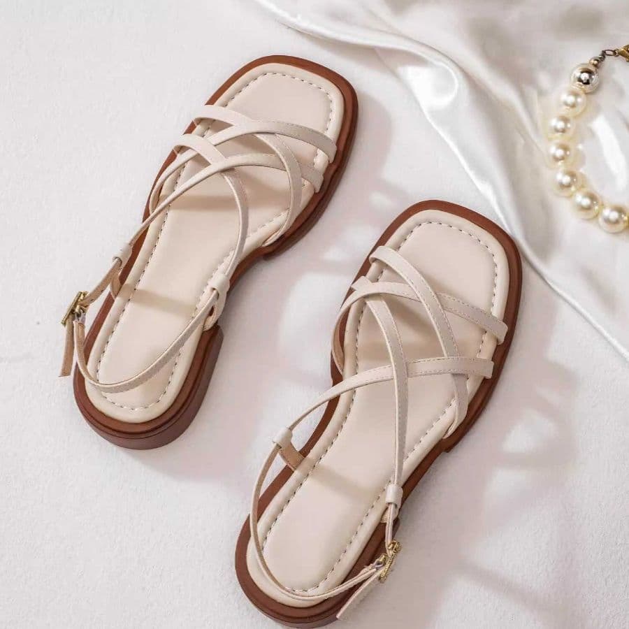 2026 New Summer Women's Shoes, French Versatile Open-Toe Flat Square-Toe Cross-Strap Roman Sandals