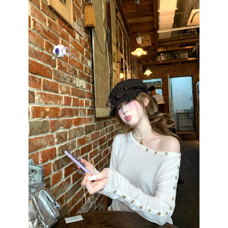 260g Rayon White Button Asymmetric Shoulder Long Sleeve T-Shirt Women Early Autumn Sexy Loose Niche Design Off-Shoulder Top