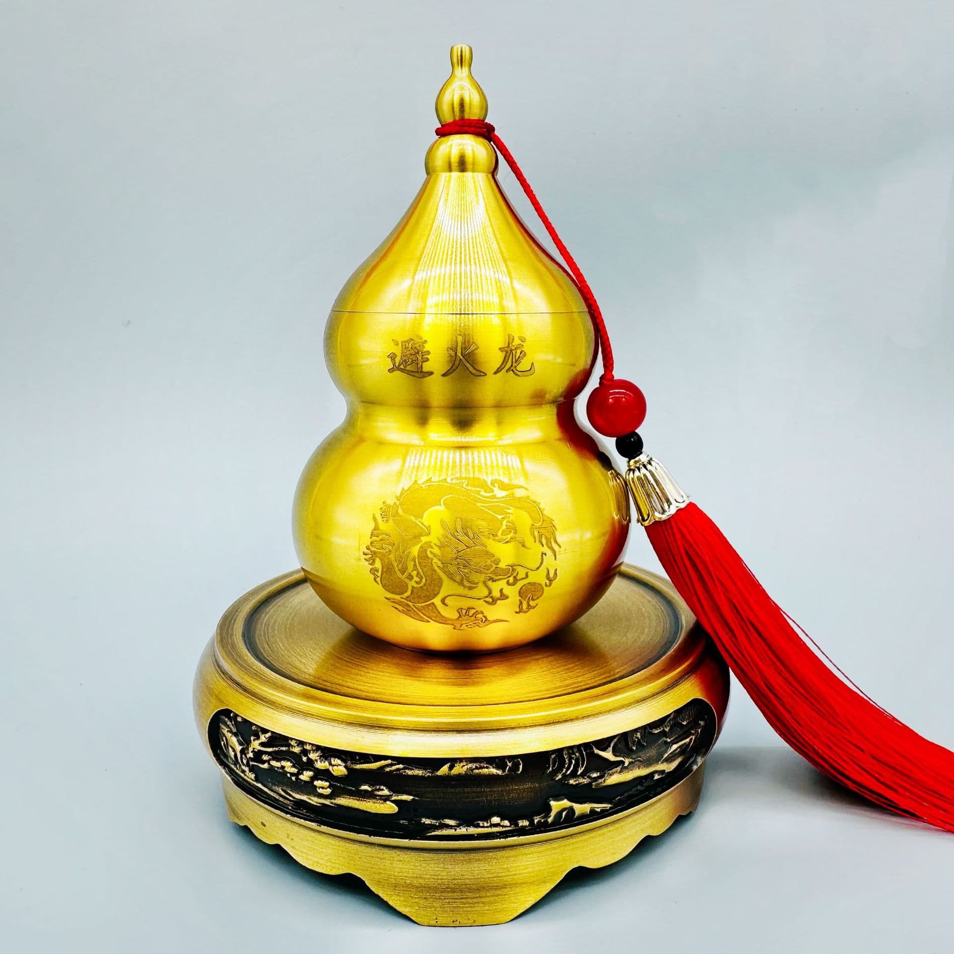 Tang Teng Pure Brass Fire-Avoiding Dragon Vase, Kitchen Northwest Corner Qian Position for Male Head of Household, Brass Fire-Avoiding Dragon Canister Craft Ornament