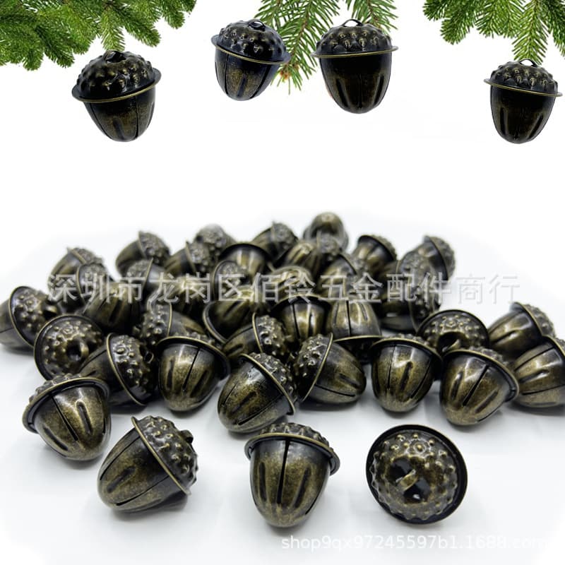 Christmas bell pendant pine cone wind chime retro jingle pendant holiday outdoor decoration diy bell pet bell