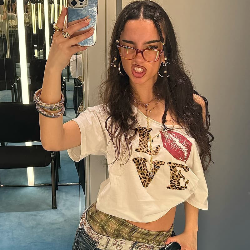 C2080TP European and American Cross-Border Street Style Leopard Print Letter Graphic V-Neck Short Sleeve American Hot Girl Sexy Crop Top