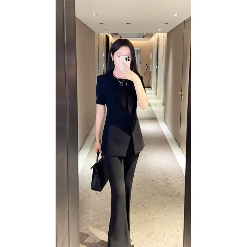 3031 Plus Size Women's Professional Suit: Sophisticated Light Luxury Chanel-Style Short-Sleeve Top with Flared Pants for Curvy Women