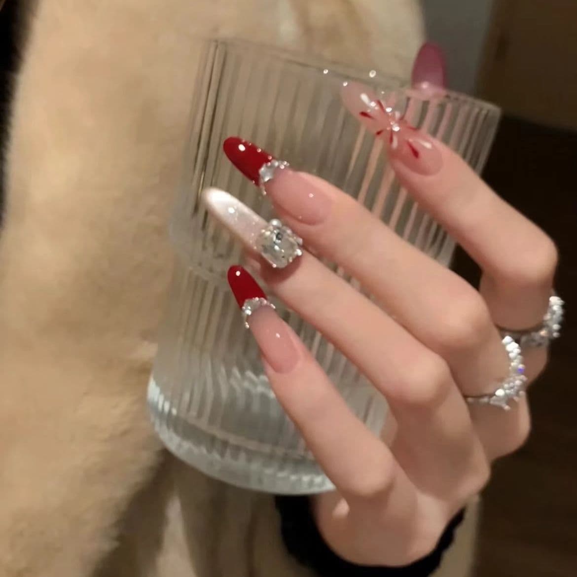 Autumn and Winter Firework Handmade Wearable Nails French Rhinestone Cat Eye Firework Elegant Whitening High-End Bride Wedding Nails