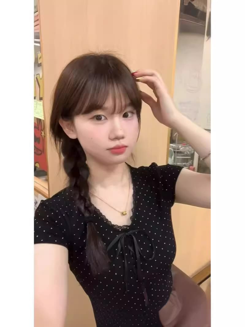 Korean-style bow tie lace trim slim fit short sleeve V-neck T-shirt, summer pure desire style hot girl top