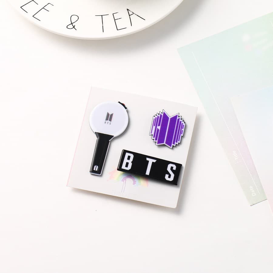 Korean star kpop support lamp brooch set peripheral same style acrylic