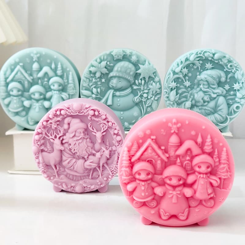 Meiyasi Winter Snowman with Hat Silicone Candle Mold, Holiday Reindeer Soap Mold, Cake Chocolate Mold